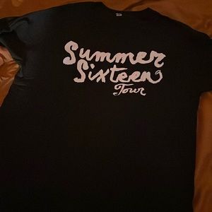 DRAKE SUMMER SIXTEEN TOUR TEE
